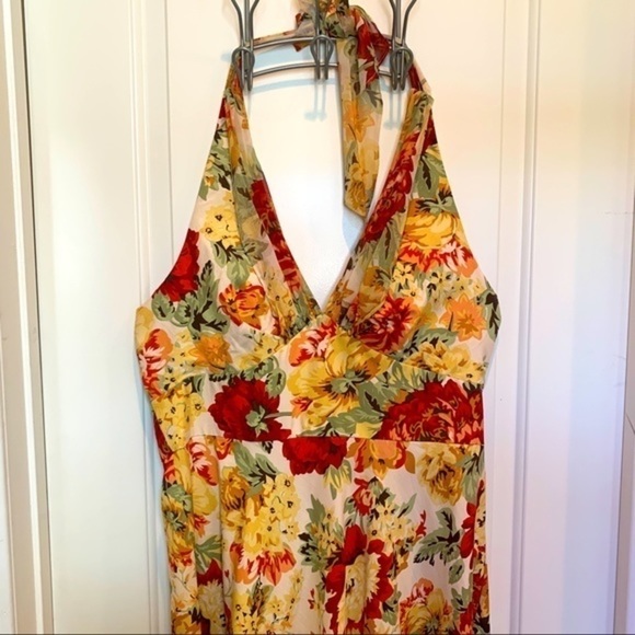 Donna Ricco Dresses & Skirts - 𝅺halter Dress